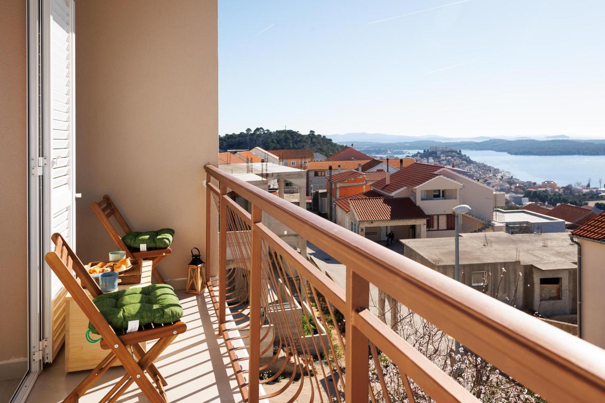 Summer Breeze Apartment - Quiet Place With A Spectacular View And A Garden Šibenik Exterior foto